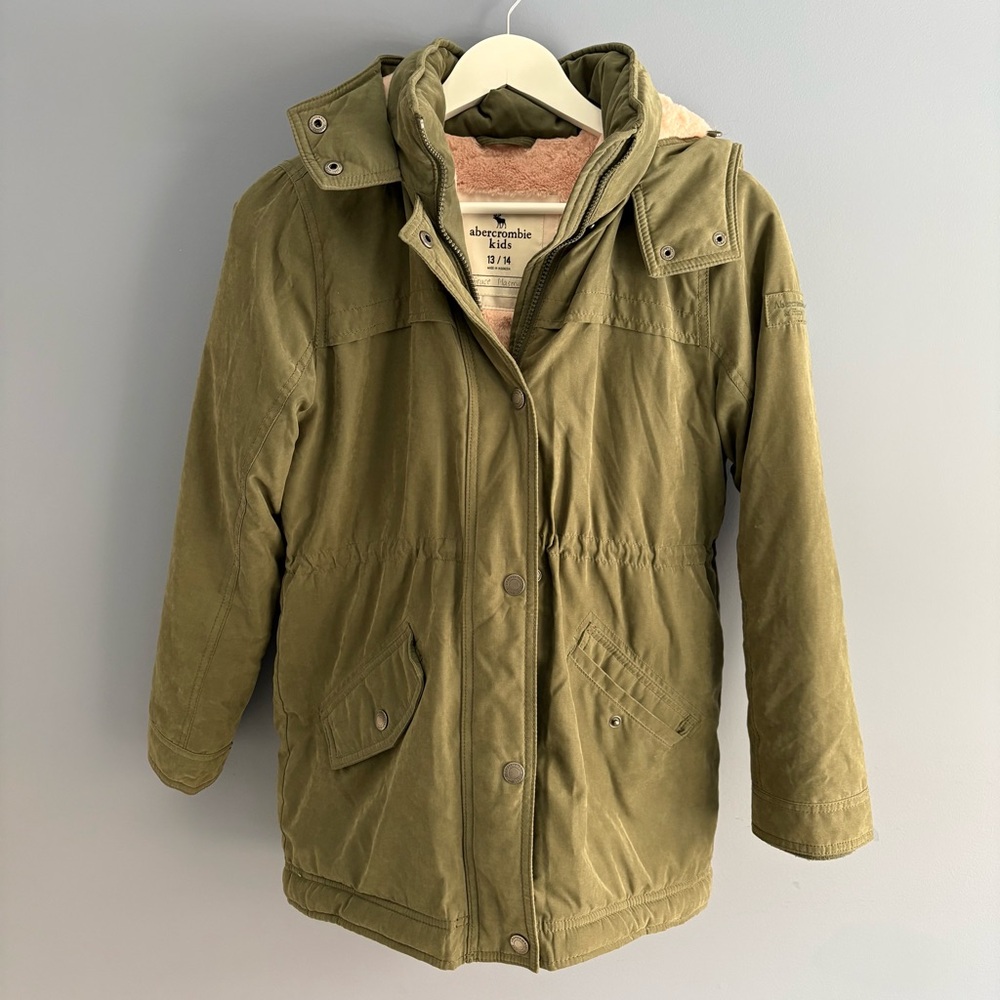 Abercrombie  Olive Green Hooded Parka - VERY WARM & COZY!